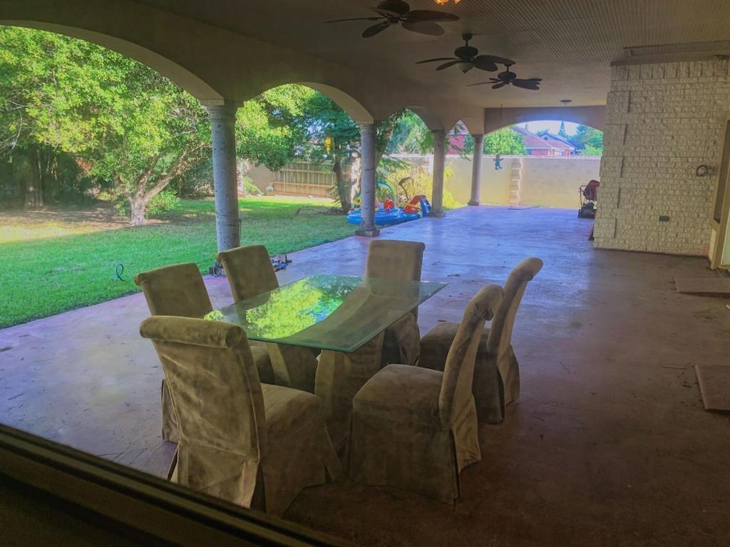Brownsville Comfort 2 Bedroom 1 Bath , Spacious Kitchen And Outdoor Home Esterno foto