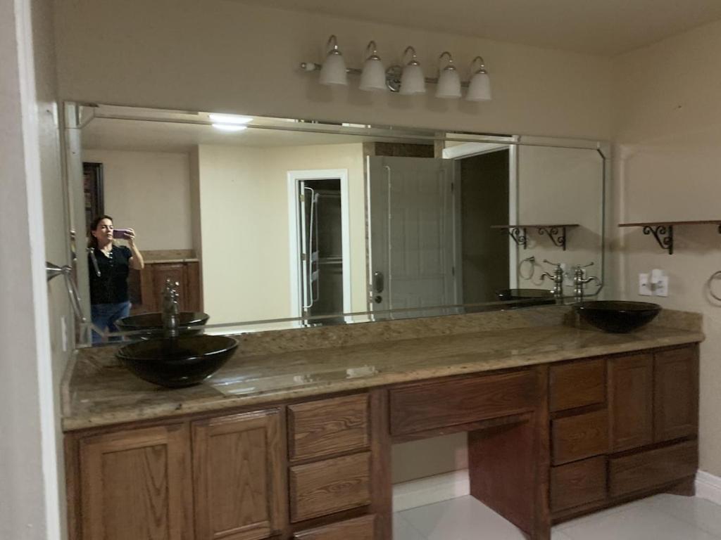 Brownsville Comfort 2 Bedroom 1 Bath , Spacious Kitchen And Outdoor Home Esterno foto