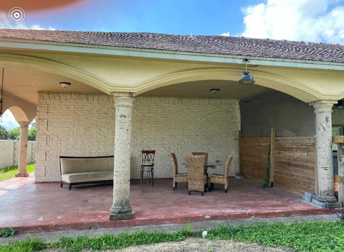 Brownsville Comfort 2 Bedroom 1 Bath , Spacious Kitchen And Outdoor Home Esterno foto
