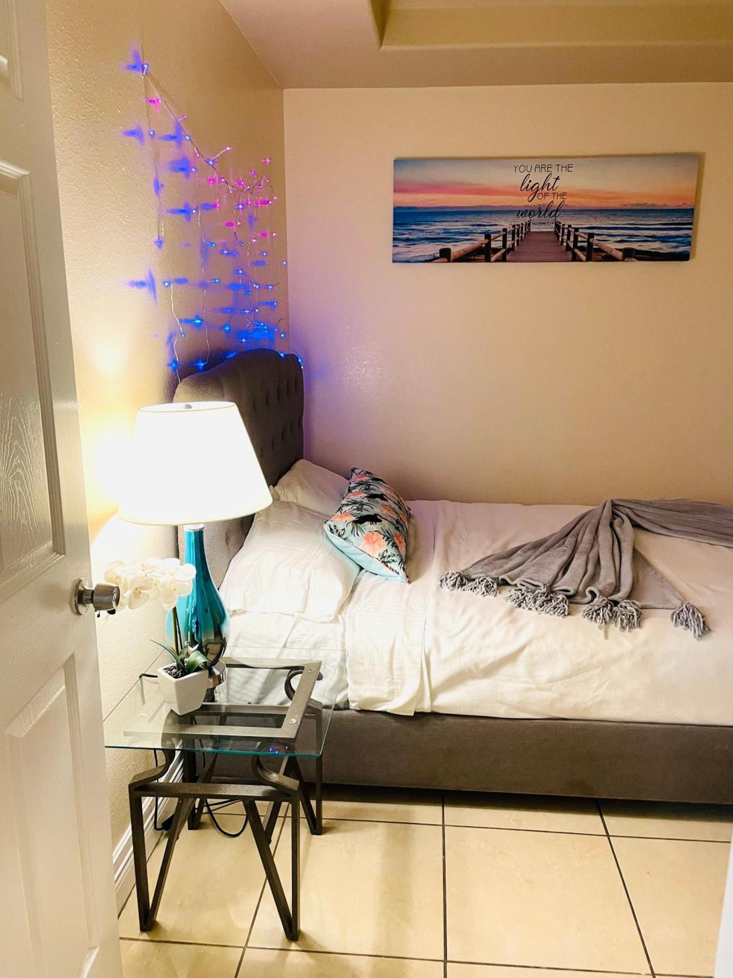 Brownsville Comfort 2 Bedroom 1 Bath , Spacious Kitchen And Outdoor Home Esterno foto