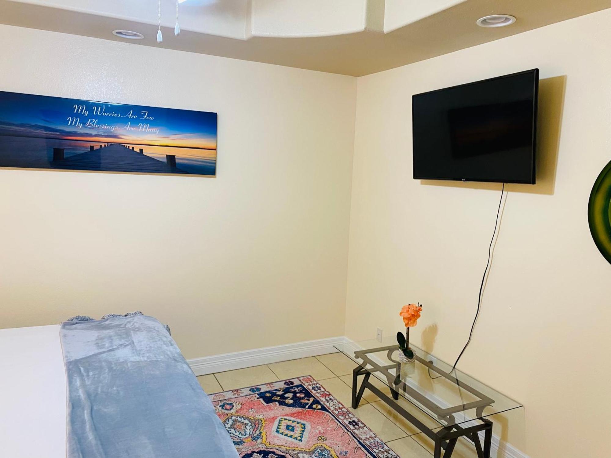 Brownsville Comfort 2 Bedroom 1 Bath , Spacious Kitchen And Outdoor Home Esterno foto