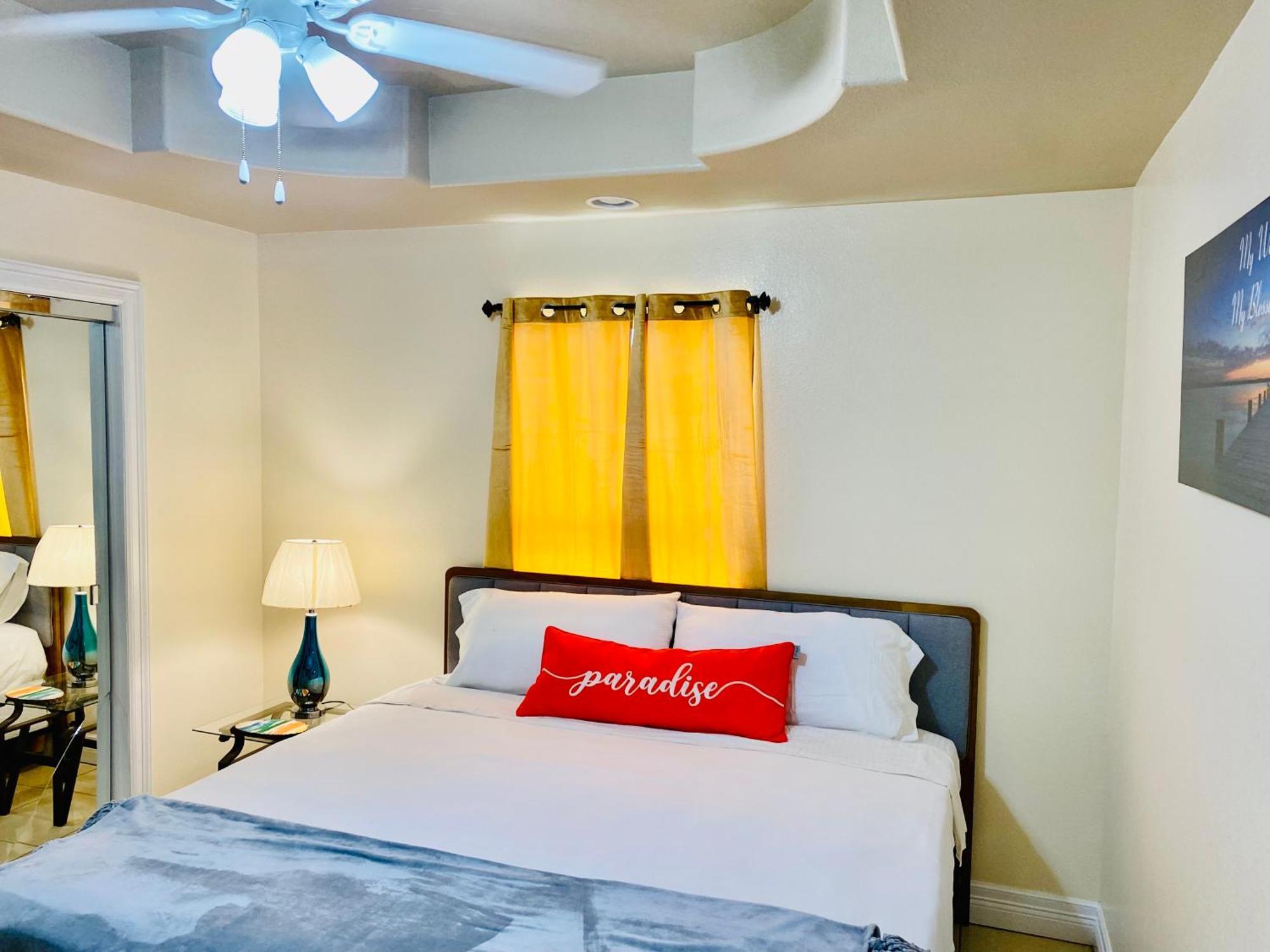 Brownsville Comfort 2 Bedroom 1 Bath , Spacious Kitchen And Outdoor Home Esterno foto