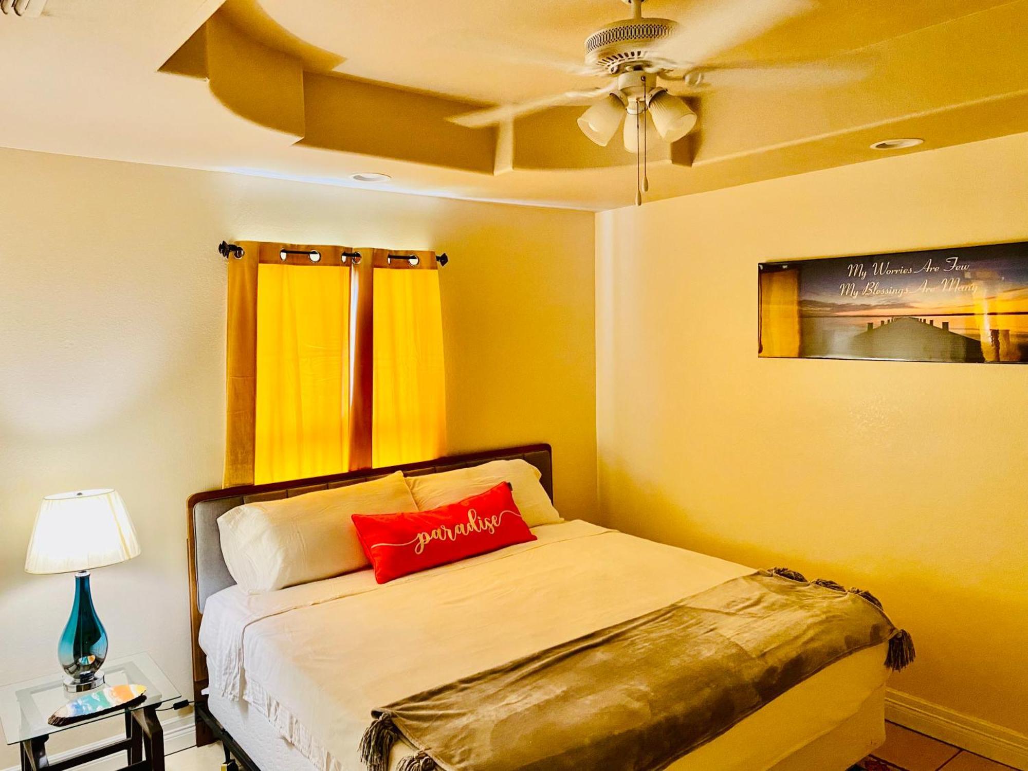 Brownsville Comfort 2 Bedroom 1 Bath , Spacious Kitchen And Outdoor Home Esterno foto